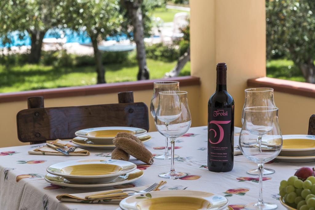 סנטה מריה די קסטלבאטה Villa Tina מראה חיצוני תמונה