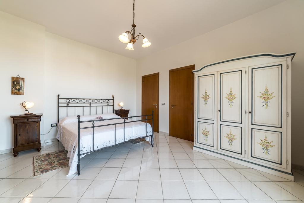 סנטה מריה די קסטלבאטה Villa Tina מראה חיצוני תמונה