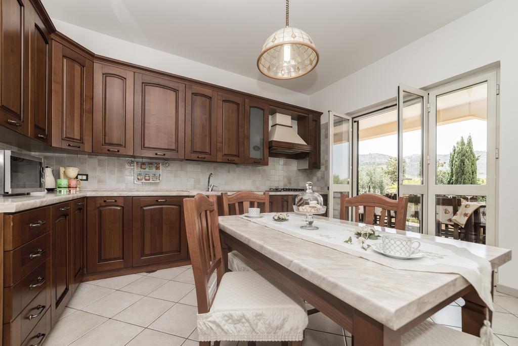 סנטה מריה די קסטלבאטה Villa Tina מראה חיצוני תמונה